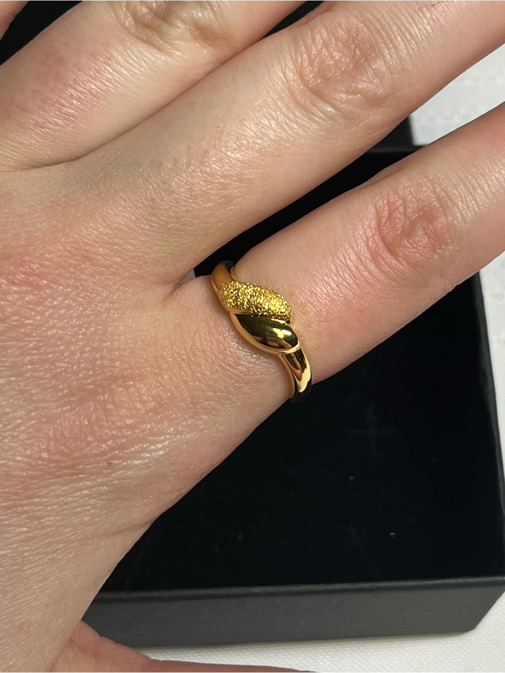 NEW Hillberg & Berk San Marco twist ring